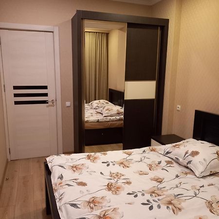 Grigol'S Apartament Tbilisi Esterno foto